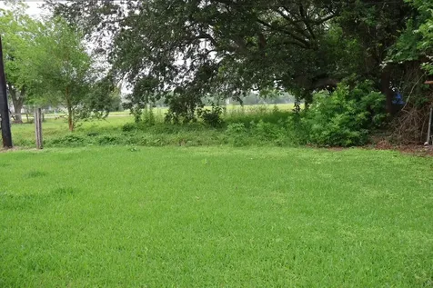 6717 Hawthorne Road Hitchcock TX 77563