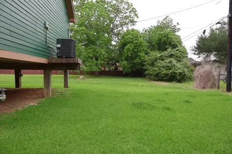 6717 Hawthorne Road Hitchcock TX 77563