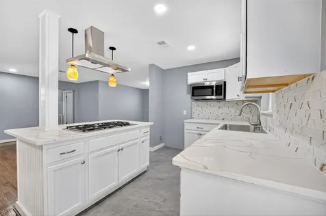 11226 Huggins Drive Houston TX 77035