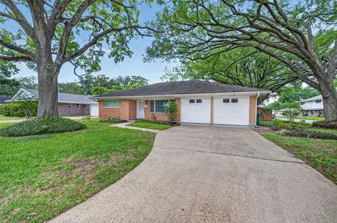 11226 Huggins Drive Houston TX 77035