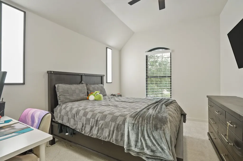 25519 Stormy Rock San Antonio TX 78255