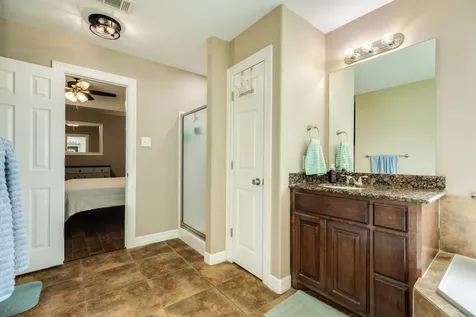 6108 Fox Ridge Drive Angleton TX 77515