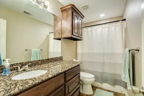 6108 Fox Ridge Drive Angleton TX 77515