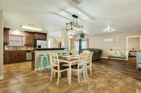 6108 Fox Ridge Drive Angleton TX 77515