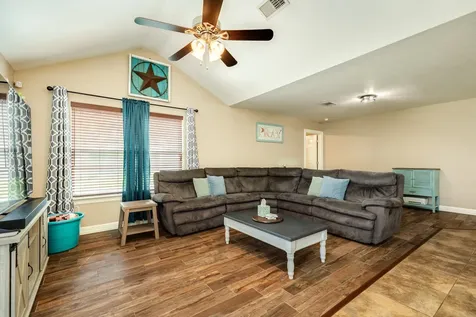 6108 Fox Ridge Drive Angleton TX 77515