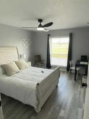 7600 Emmett F Lowry Expressway 610 Texas City TX 77591