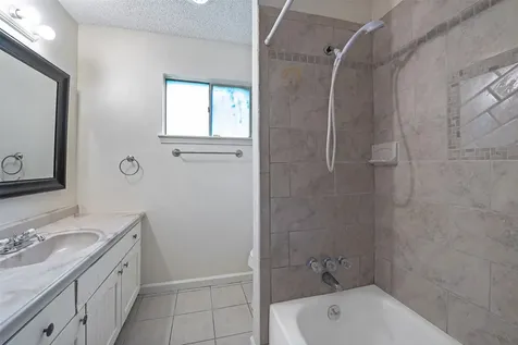 807 Seacliff Drive Houston TX 77062