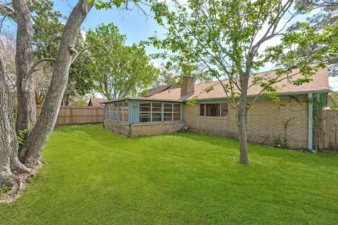 807 Seacliff Drive Houston TX 77062