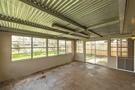 807 Seacliff Drive Houston TX 77062