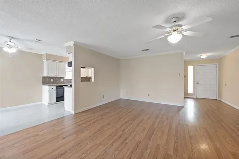 807 Seacliff Drive Houston TX 77062