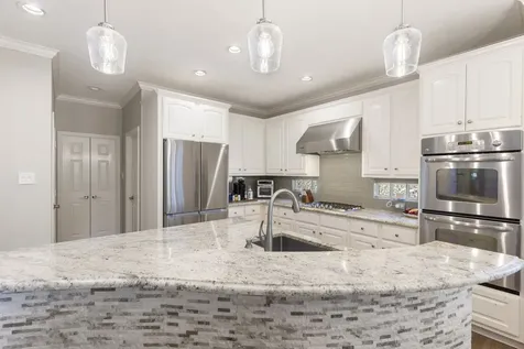 10 Scenic Mill Place The Woodlands TX 77382