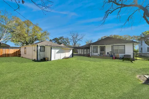 820 6th Street Rosenberg TX 77471