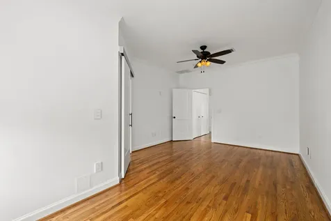948 Ashland Street Houston TX 77008