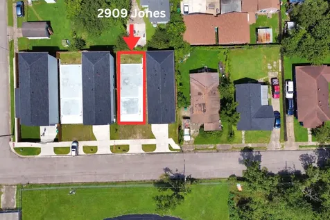 2909 Jones Street Houston TX 77026