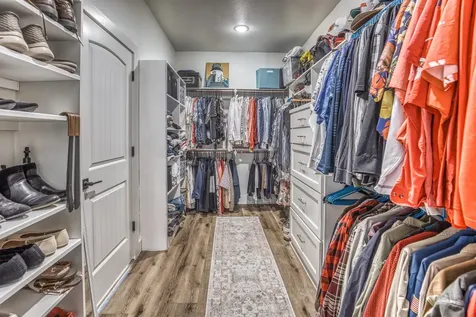 233 Randi Road Bellville TX 77418