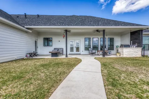 233 Randi Road Bellville TX 77418