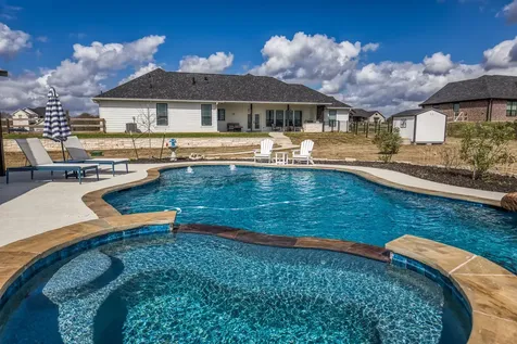233 Randi Road Bellville TX 77418