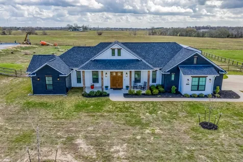 233 Randi Road Bellville TX 77418
