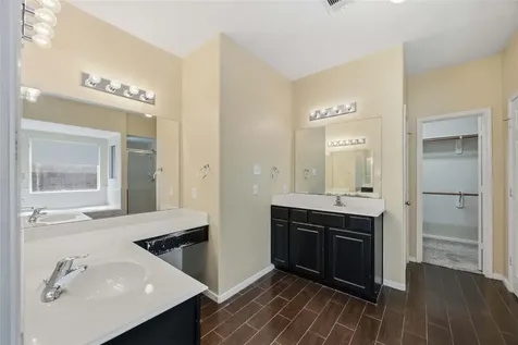 3821 Houston Lake Drive Pearland TX 77581