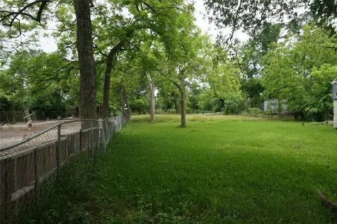 4308 Banner Drive Houston TX 77013