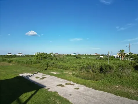 170 Ocean Sand Crystal Beach TX 77650