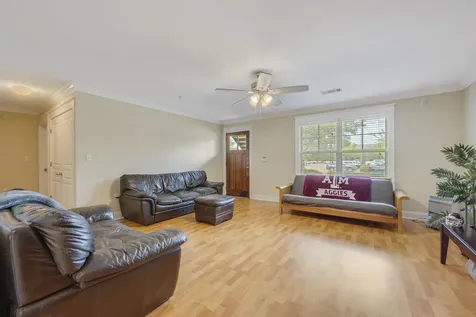 1725 Harvey Mitchell Parkway S 1814 College Station TX 77840