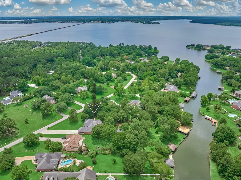 14538 Hillshire Drive Willis TX 77318