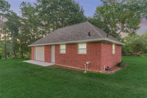 14538 Hillshire Drive Willis TX 77318