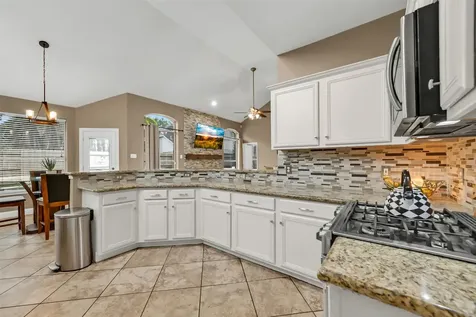 10904 Sycamore Drive N La Porte TX 77571