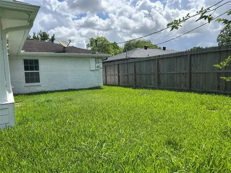 17006 David Glen Drive Friendswood TX 77546