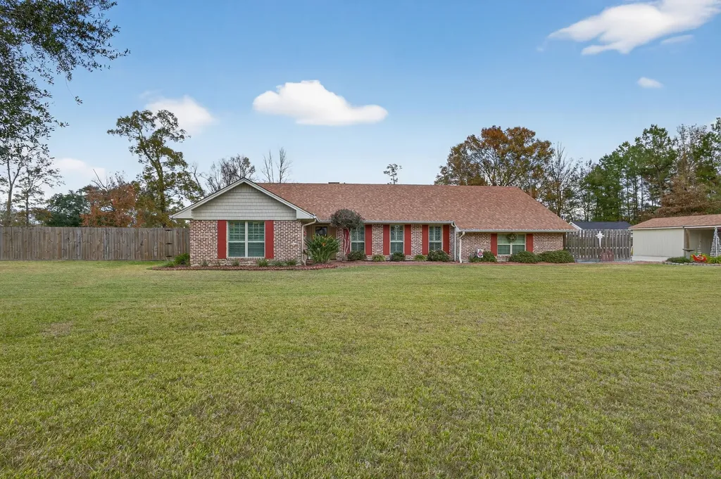 310 Pinemont Drive Sour Lake TX 77659