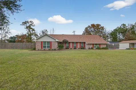 310 Pinemont Drive Sour Lake TX 77659