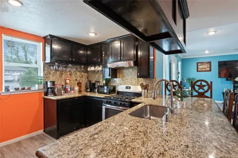 1030 Grand Oaks Drive Houston TX 77015