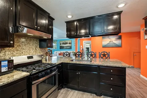 1030 Grand Oaks Drive Houston TX 77015