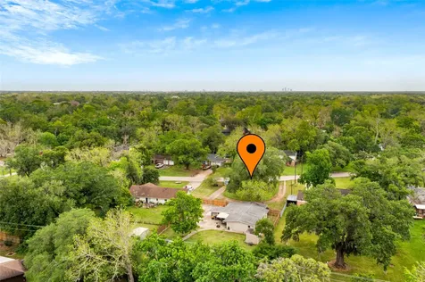 454 Southern Oaks Drive Lake Jackson TX 77566