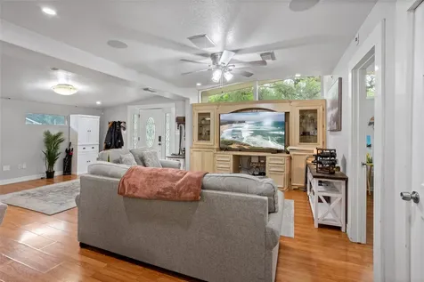 454 Southern Oaks Drive Lake Jackson TX 77566