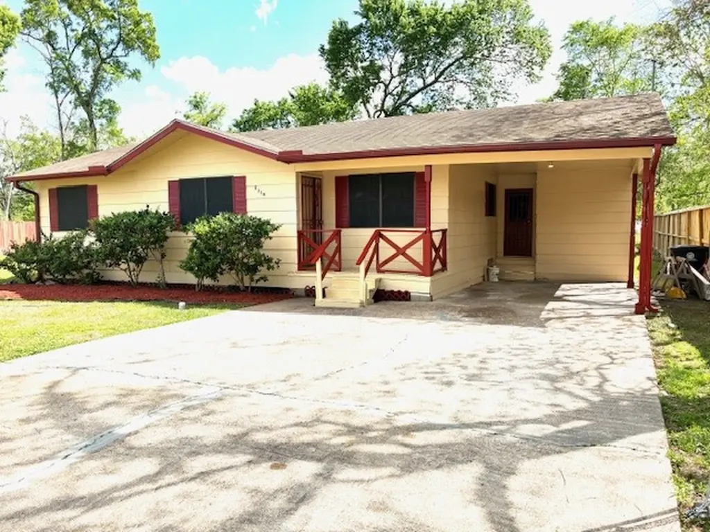 8318 & 0 Nyssa Street Houston TX 77078