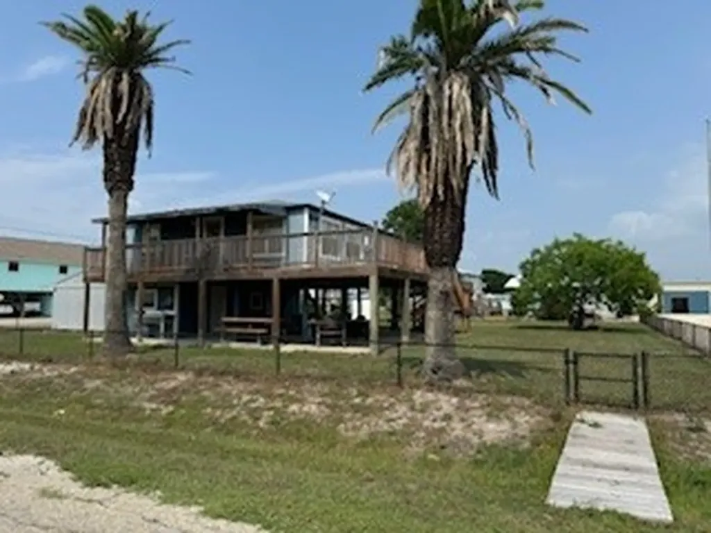 2641 Cr 312 Palacios TX 77979