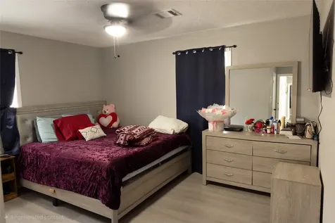 2702 Prairie Avenue Pasadena TX 77506