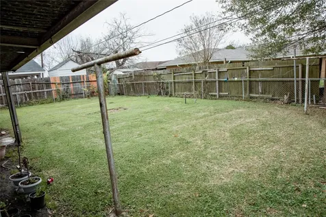 2702 Prairie Avenue Pasadena TX 77506