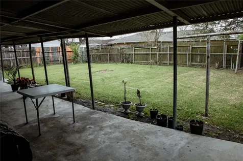 2702 Prairie Avenue Pasadena TX 77506