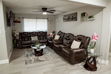 2702 Prairie Avenue Pasadena TX 77506