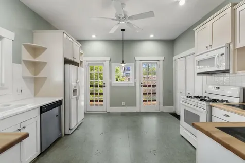 217 Teetshorn Street Houston TX 77009