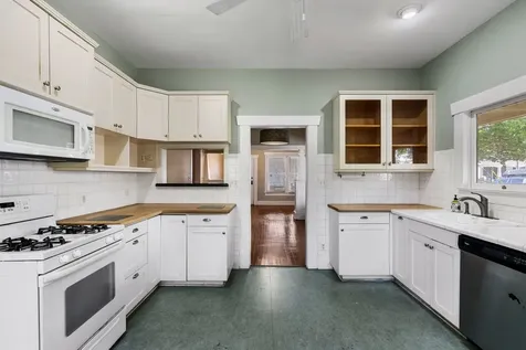 217 Teetshorn Street Houston TX 77009