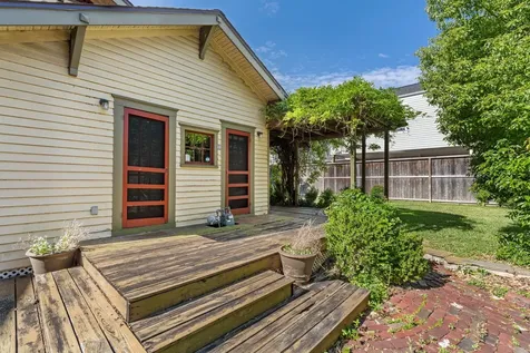 217 Teetshorn Street Houston TX 77009