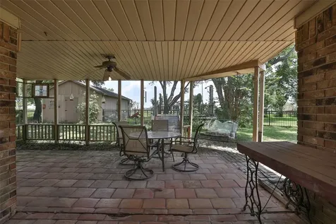 444 County Road 214 East Bernard TX 77435