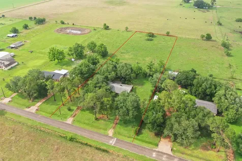 444 County Road 214 East Bernard TX 77435