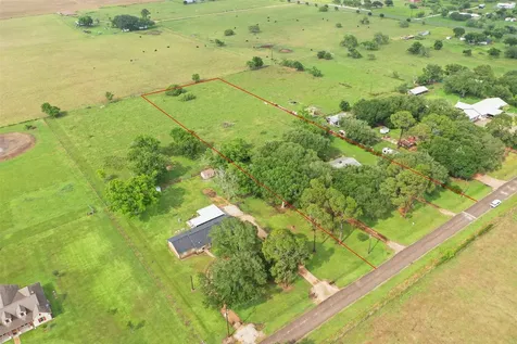 444 County Road 214 East Bernard TX 77435
