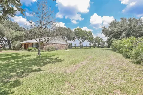 444 County Road 214 East Bernard TX 77435