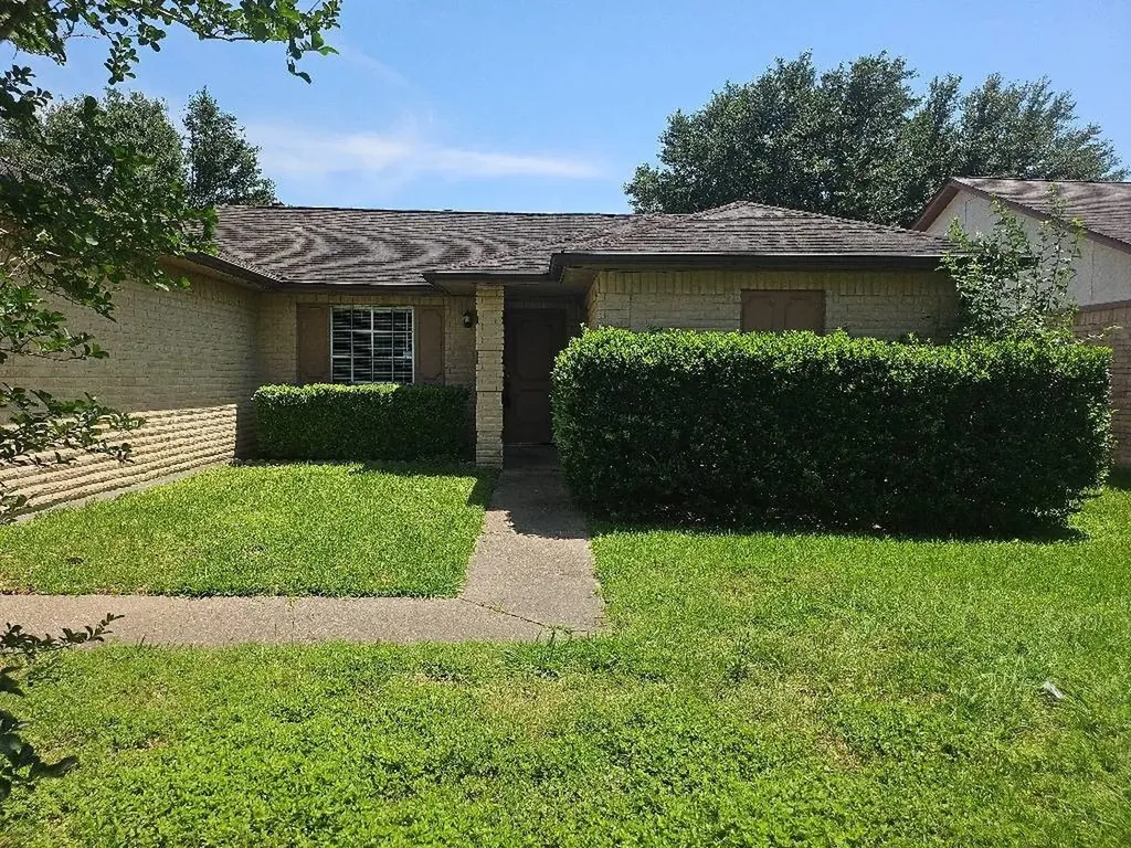 3010 Becket Street Pearland TX 77584